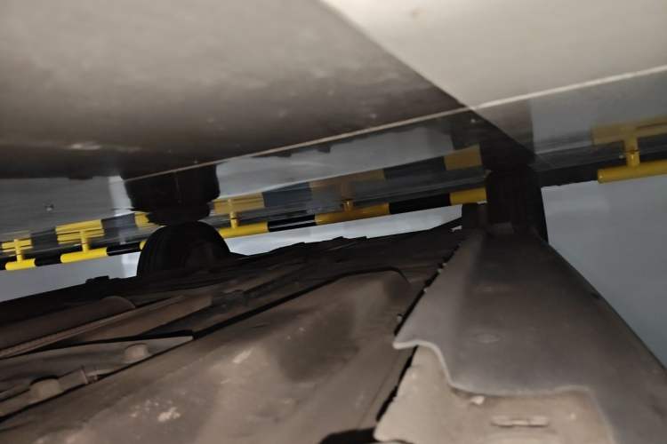 Used MINI 2011 1.6L ONE Chassis Front Right