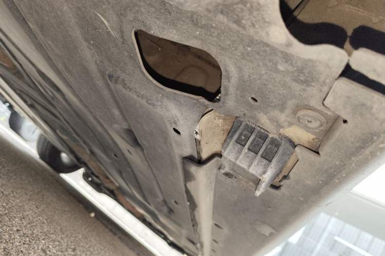 Used MINI 2011 1.6L COOPER Excitement Chassis Rear Right