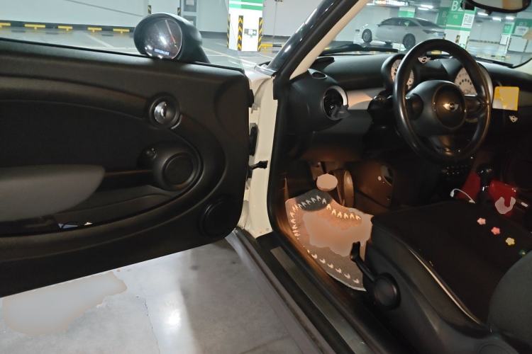 Used MINI 2011 1.6L ONE Driver Seat