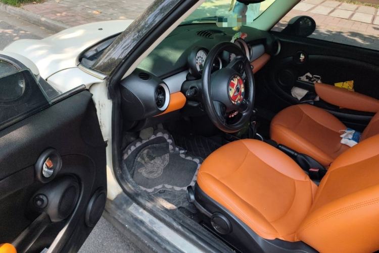 Used MINI 2011 1.6L ONE Driver Seat