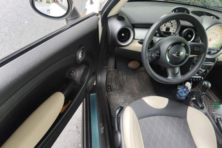 Used MINI 2011 1.6L COOPER Fun Driver Seat