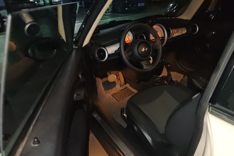 Used MINI 2011 1.6L ONE Driver Seat