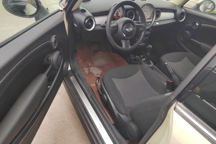 Used MINI 2011 1.6L ONE Driver Seat