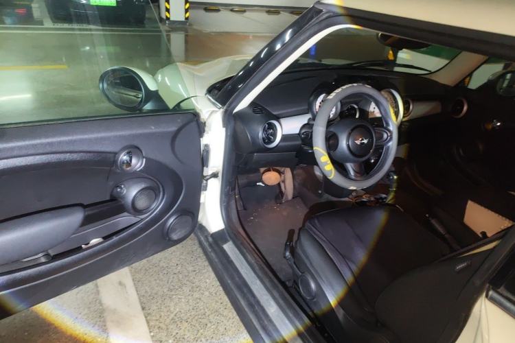 Used MINI 2011 1.6L ONE Driver Seat