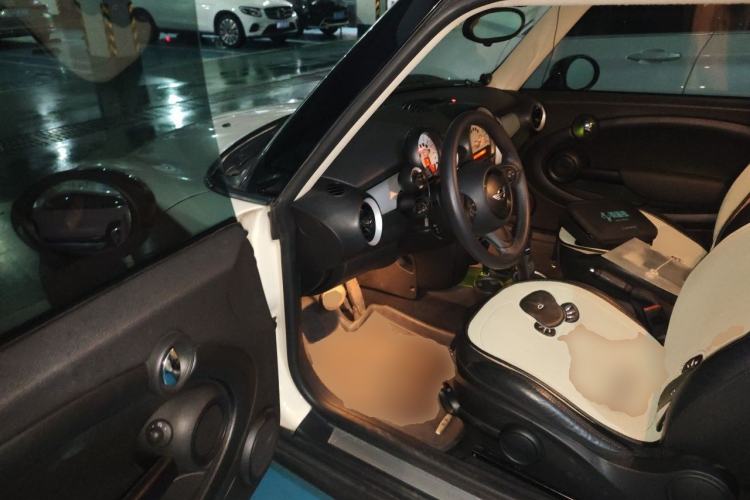 Used MINI 2011 1.6L COOPER Fun Driver Seat
