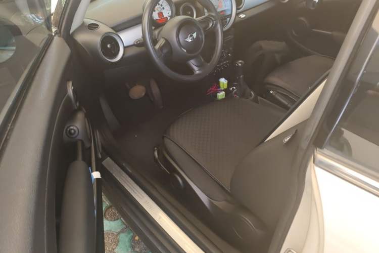 Used MINI 2011 1.6L ONE Driver Seat