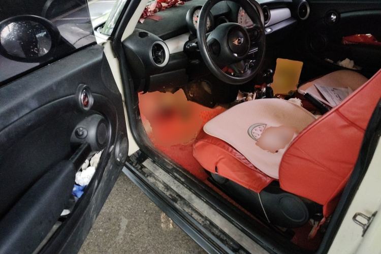 Used MINI 2011 1.6L ONE Driver Seat