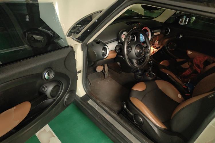 Used MINI 2011 1.6L COOPER Fun Driver Seat
