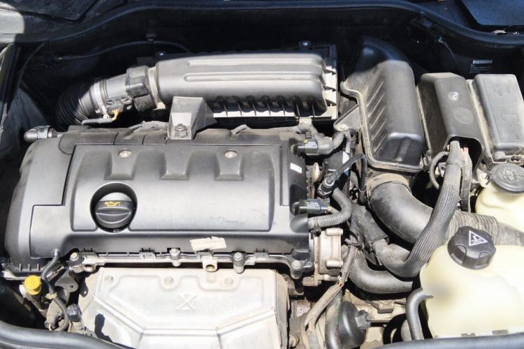 Used MINI 2011 1.6L ONE Engine Bay