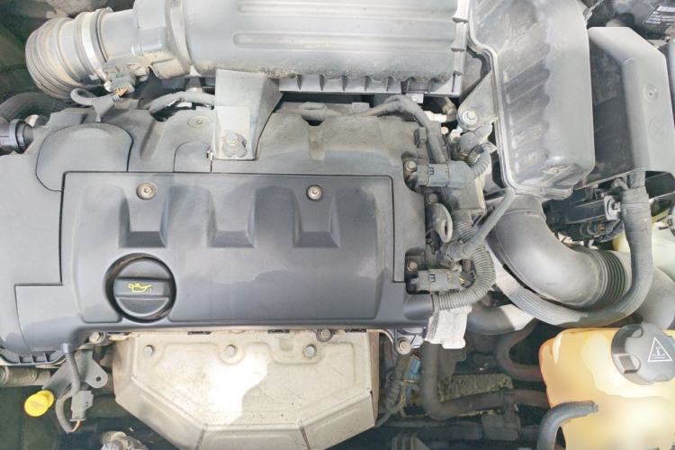 Used MINI 2011 1.6L ONE Engine Bay