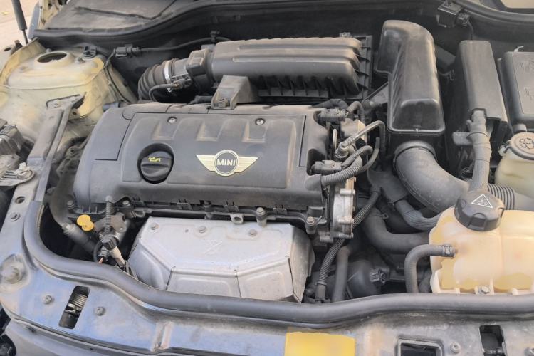 Used MINI 2011 1.6L COOPER Fun Engine Bay