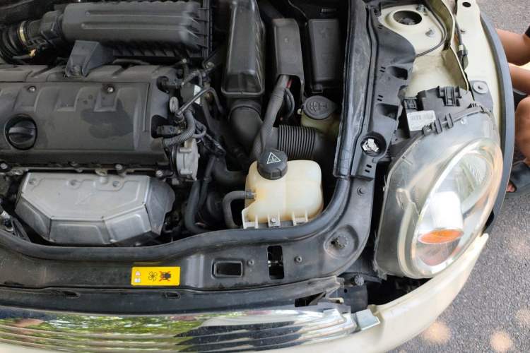 Used MINI 2011 1.6L ONE Engine Bay Left
