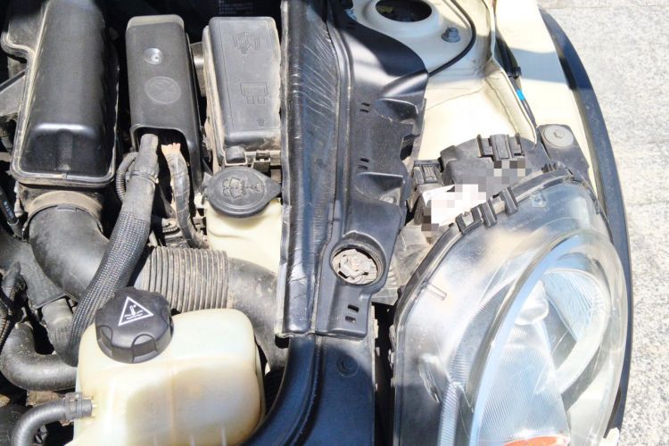 Used MINI 2011 1.6L ONE Engine Bay Left