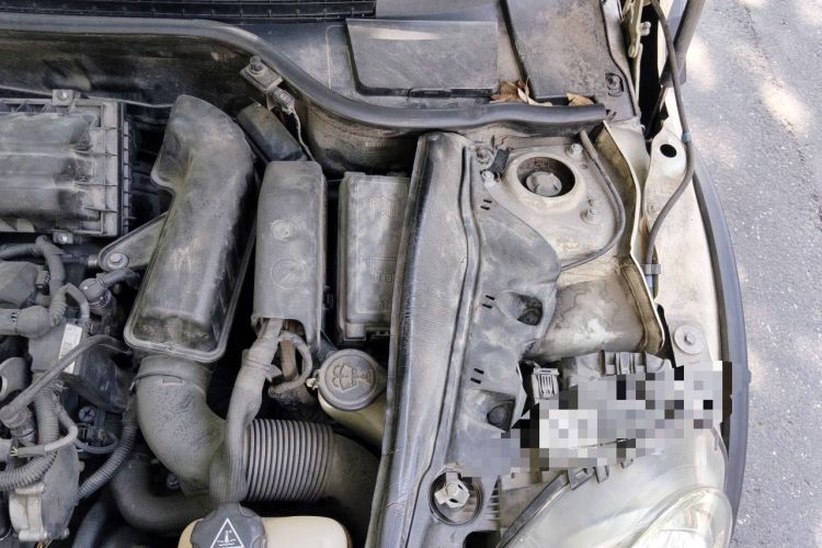 Used MINI 2011 1.6L ONE Engine Bay Left