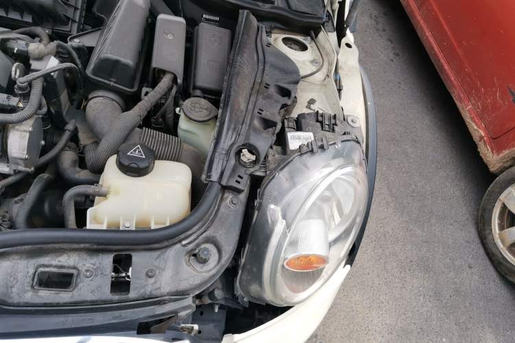 Used MINI 2011 1.6L ONE Engine Bay Left