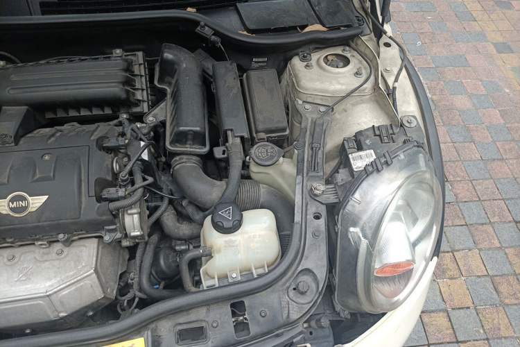 Used MINI 2011 1.6L COOPER Fun Engine Bay Left