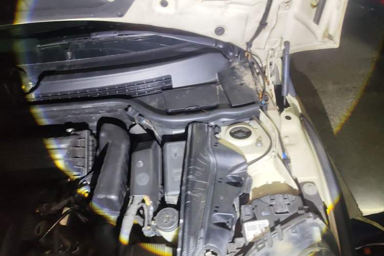 Used MINI 2011 1.6L ONE Engine Bay Left