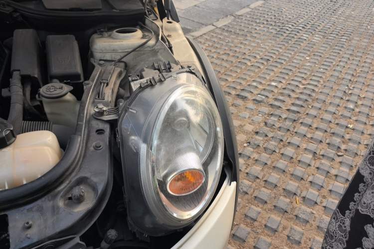 Used MINI 2011 1.6L COOPER Fun Engine Bay Left