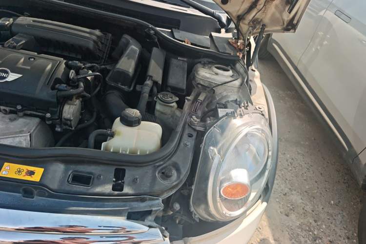 Used MINI 2011 1.6L COOPER Fun Engine Bay Left