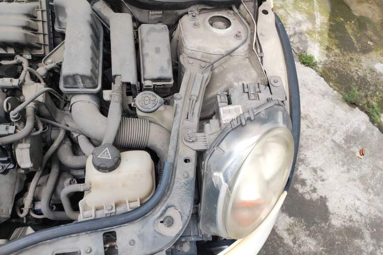 Used MINI 2011 1.6L COOPER Fun Engine Bay Left