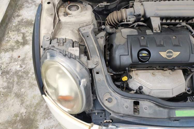 Used MINI 2011 1.6L COOPER Fun Engine Bay Right