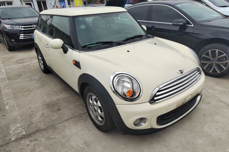 Used MINI 2011 1.6L ONE Exterior 1
