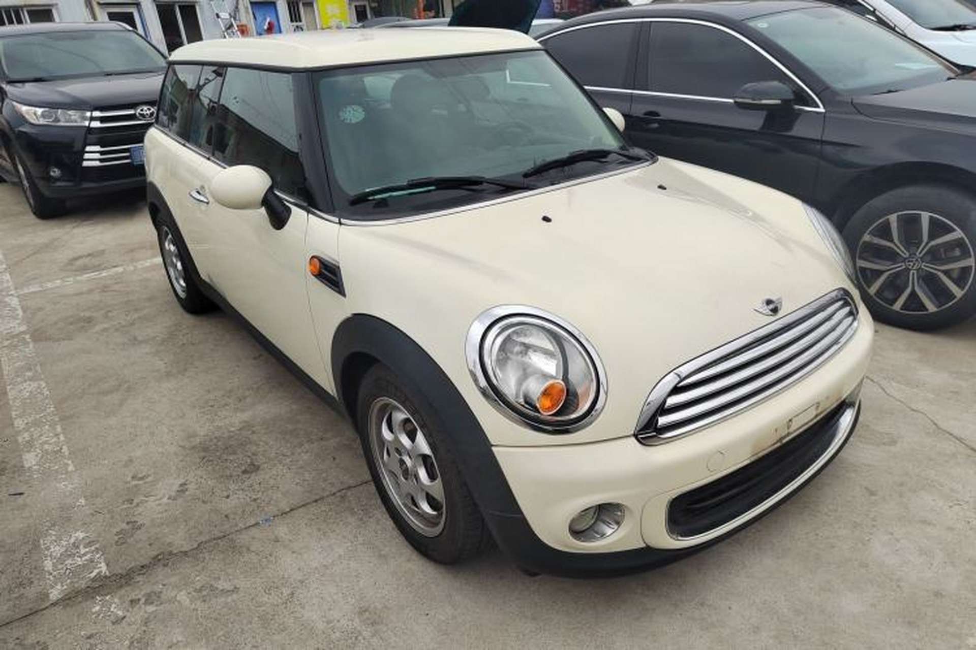 Used MINI 2011 1.6L ONE Exterior 1