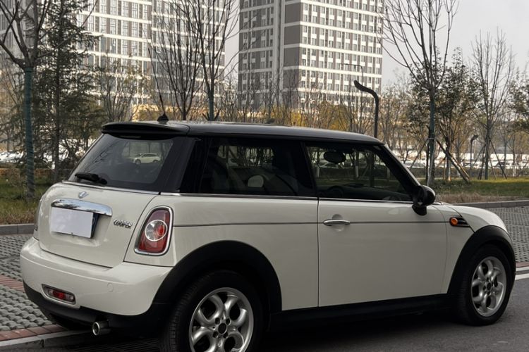 Used MINI 2011 1.6L COOPER Fun Exterior 12
