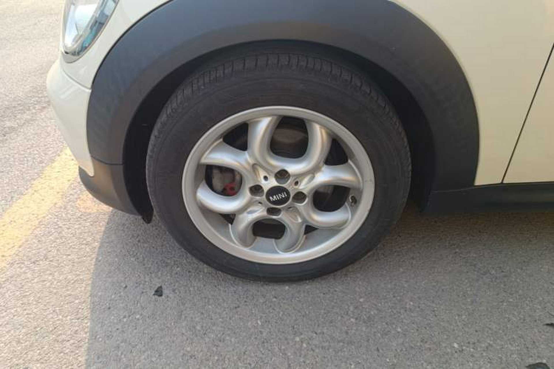 Used MINI 2011 1.6L COOPER Fun Exterior 4