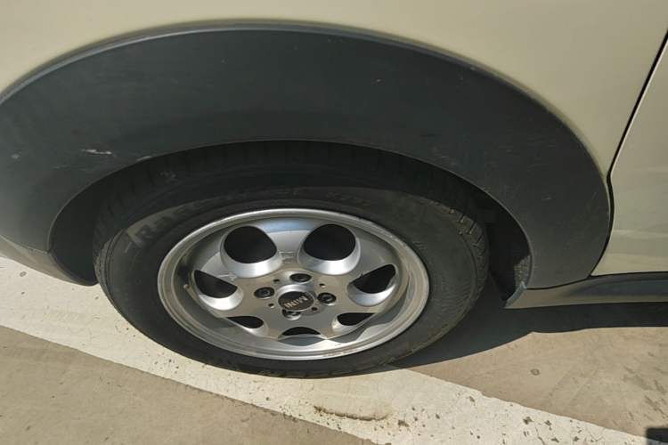 Used MINI 2011 1.6L ONE Exterior 5
