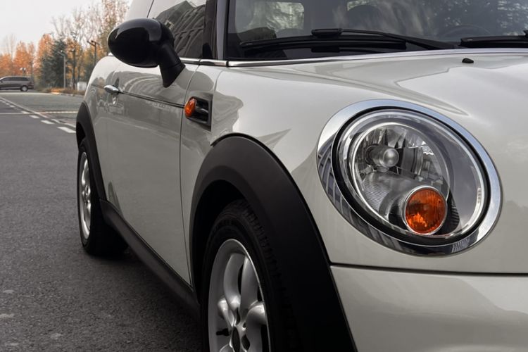 Used MINI 2011 1.6L COOPER Fun Exterior 8