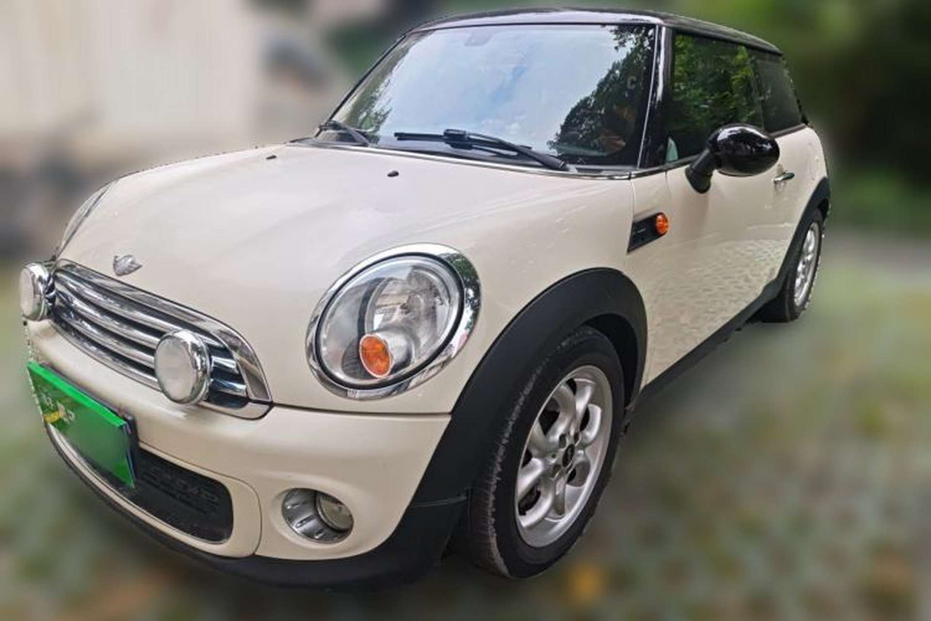 Used MINI 2011 1.6L COOPER Fun Front Left 45 Deg