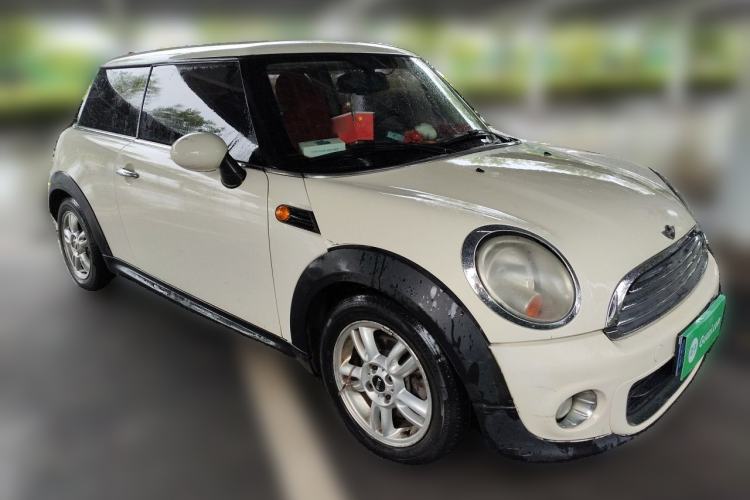 Used MINI 2011 1.6L ONE Front Right 45 Deg