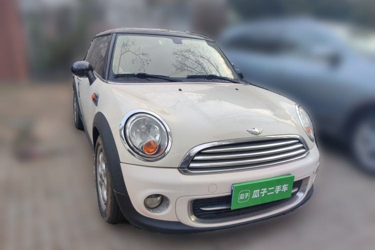 Used MINI 2011 1.6L COOPER Fun Front Right 45 Deg