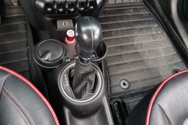 Used MINI 2011 1.6L ONE Gear Lever