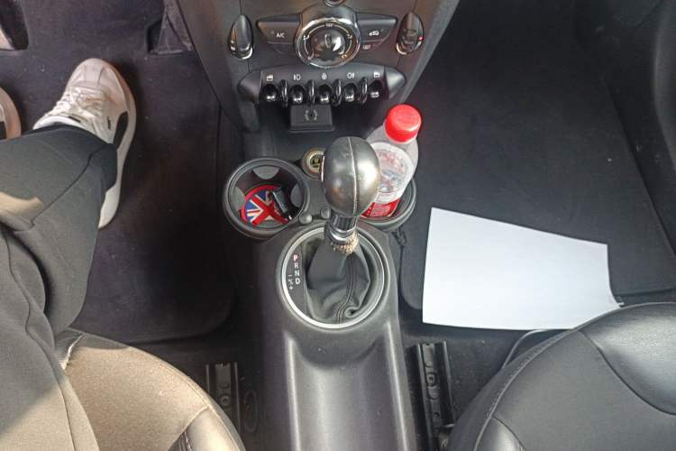 Used MINI 2011 1.6L COOPER Fun Gear Lever