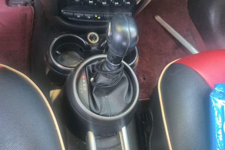 Used MINI 2011 1.6L ONE Gear Lever