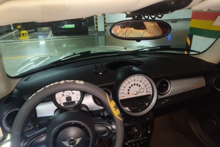 Used MINI 2011 1.6L ONE Headliner