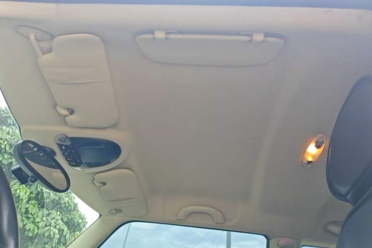 Used MINI 2011 1.6L ONE Headliner
