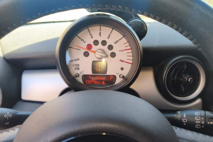 Used MINI 2011 1.6L COOPER Fun Instrument Cluster