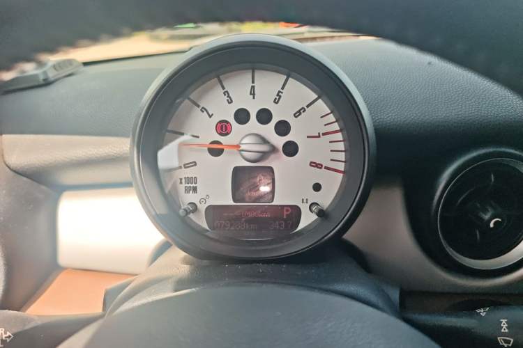 Used MINI 2011 1.6L COOPER Fun Instrument Cluster