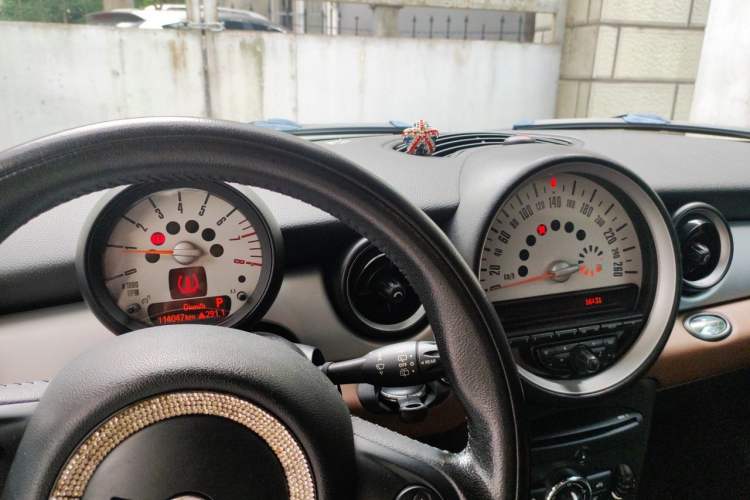 Used MINI 2011 1.6L COOPER Fun Instrument Cluster