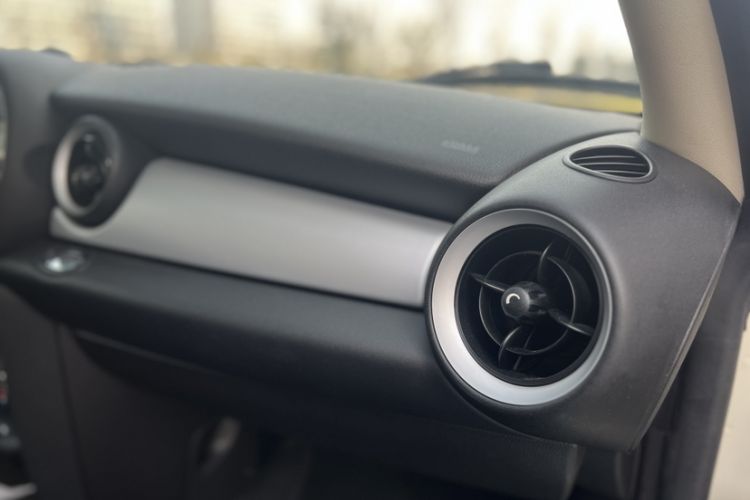 Used MINI 2011 1.6L COOPER Fun Interior 15