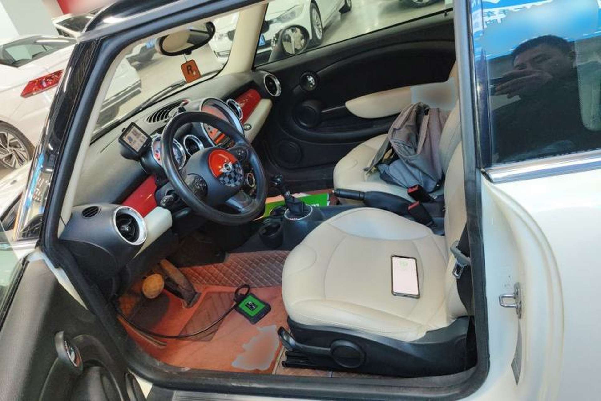 Used MINI 2011 1.6L COOPER Fun Left Front Seat