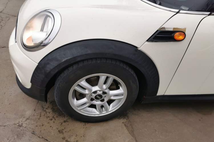 Used MINI 2011 1.6L ONE Left Front Wheel Hub