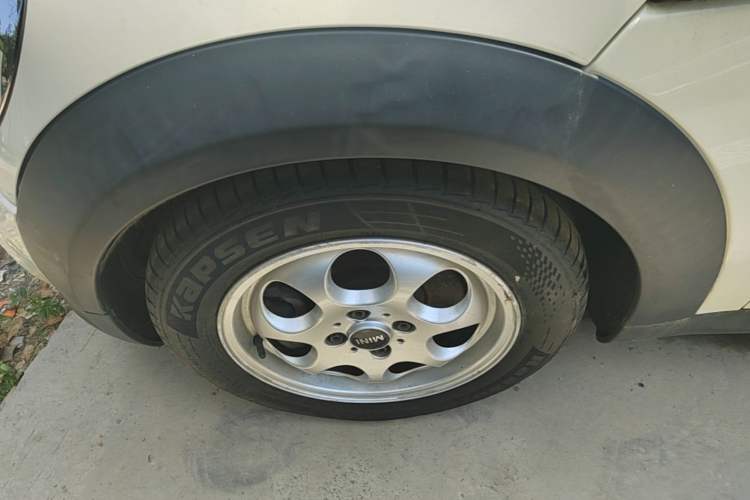 Used MINI 2011 1.6L ONE Left Front Wheel Hub