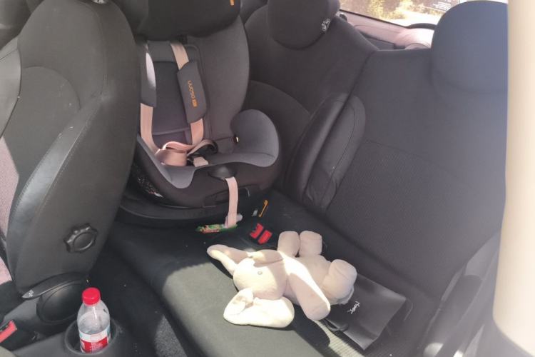 Used MINI 2011 1.6L COOPER Fun Left Rear Seat