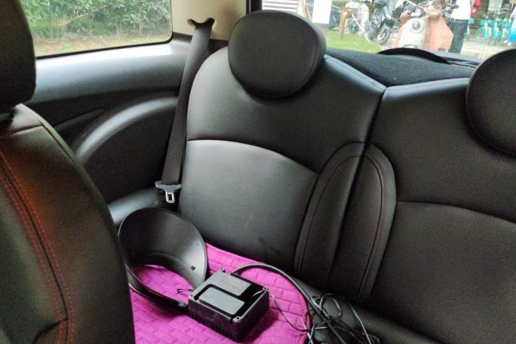 Used MINI 2011 1.6L COOPER Fun Left Rear Seat