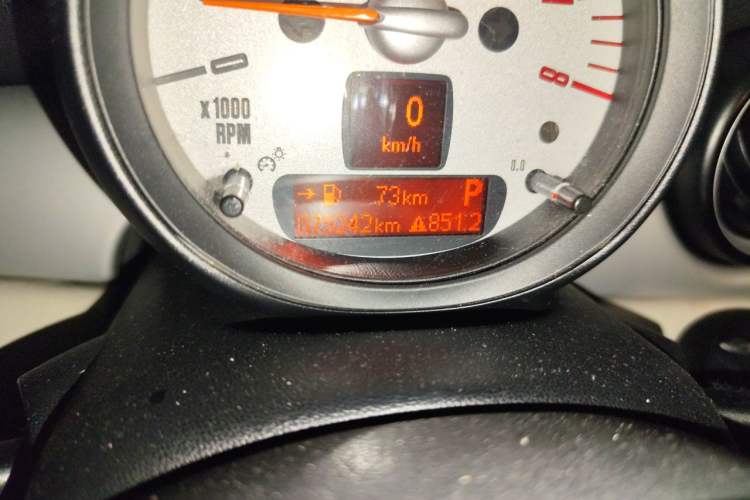 Used MINI 2011 1.6L COOPER Excitement Odometer Close Up