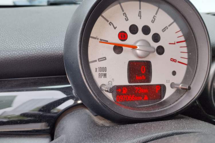 Used MINI 2011 1.6L COOPER Excitement Odometer Close Up